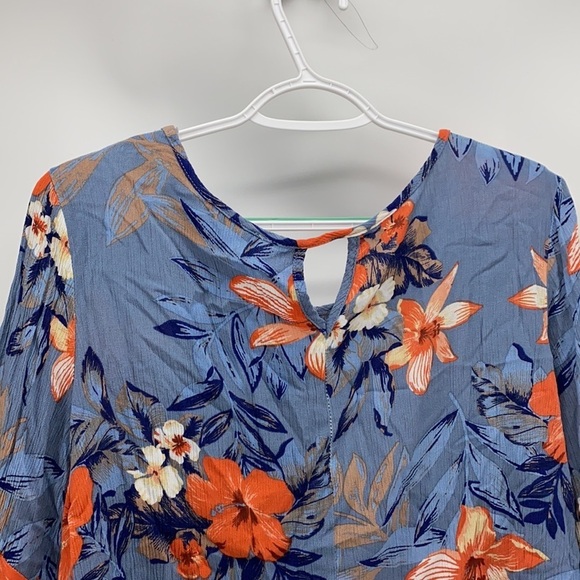 CLOSETRIX TROPICAL PRINT CROPPED WATERFALL SLEEVE - Picture 7 of 7